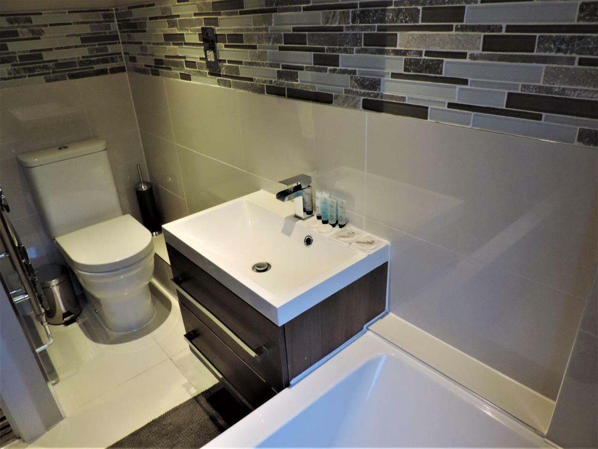 3 Bed Farnborough Air Accommodation Ngoại thất bức ảnh